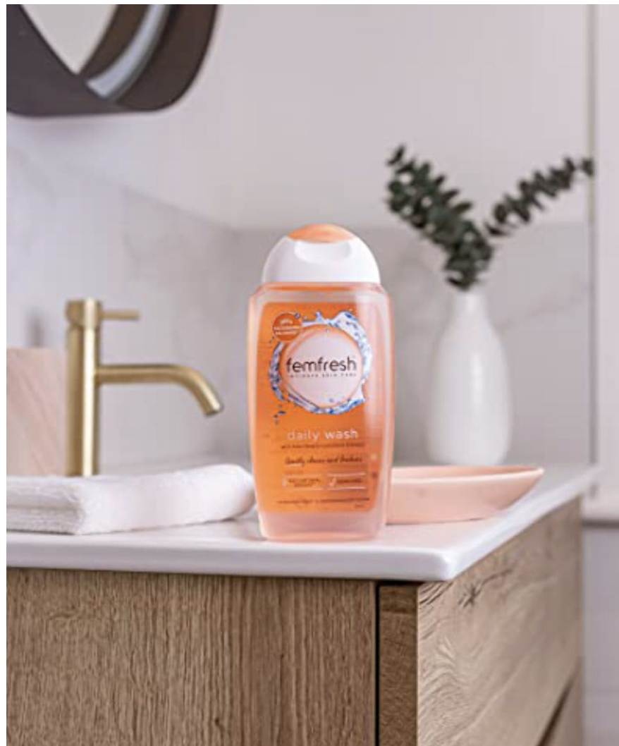 Femfresh Intimate Wash 250ml view 2